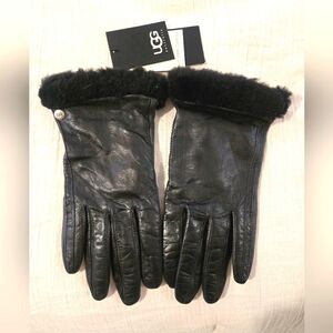 New w/ Tags / UGG Leather / Cashmere Woman's Gloves / Size L